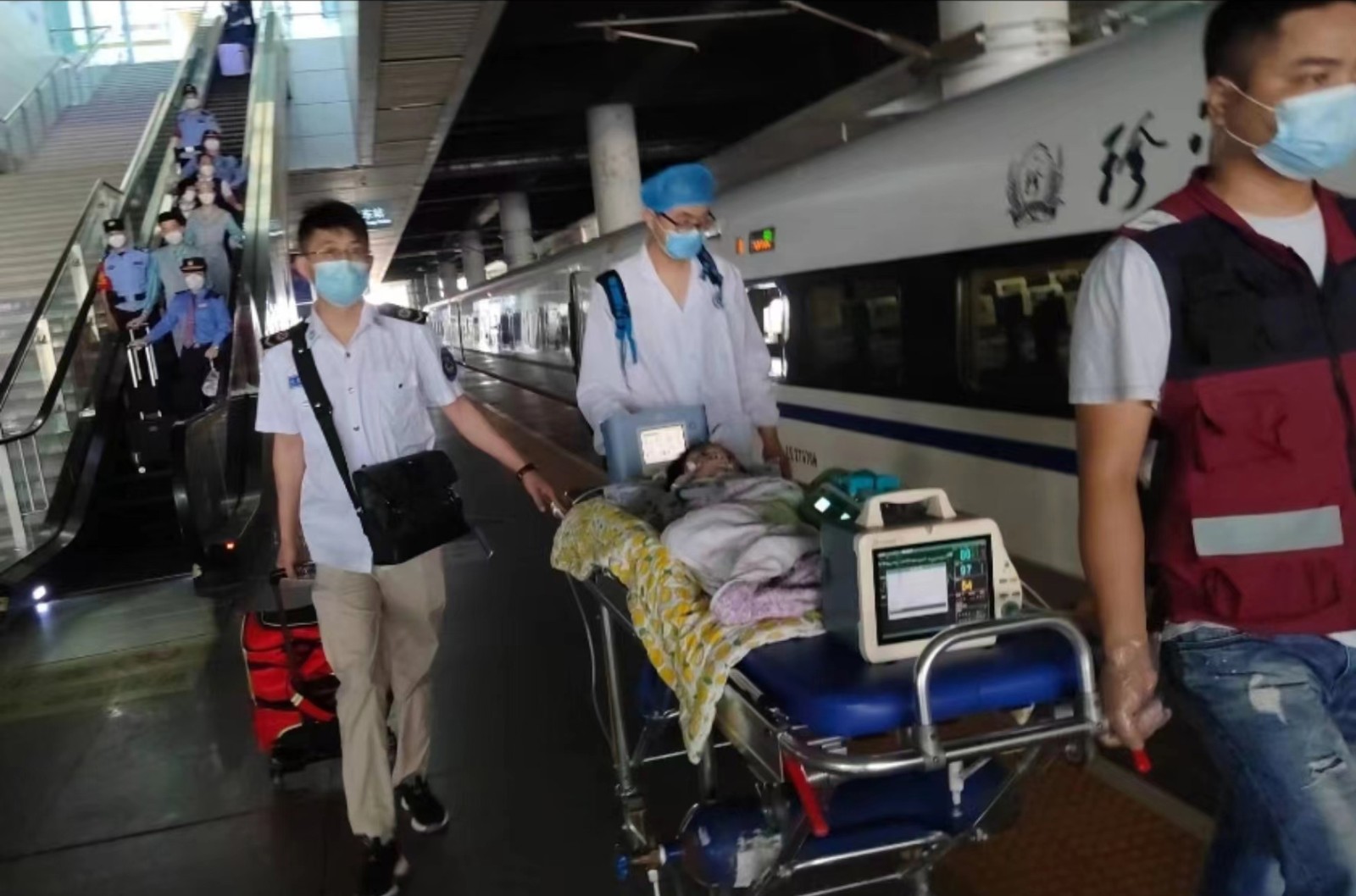 沧州高铁转运公司